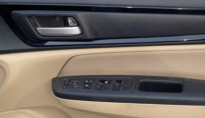 2020 Honda Amaze 1.2L I-VTEC V CVT, Petrol, Automatic, 41,353 km, Driver Side Door Panels Control