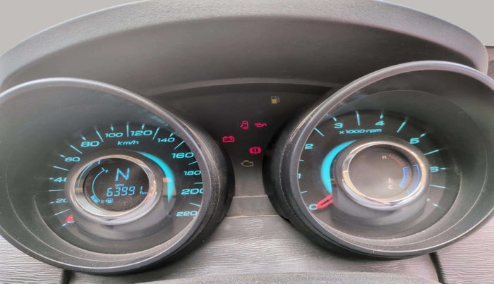 2017 Mahindra XUV500 W4, Diesel, Manual, 63,991 km, Odometer Image