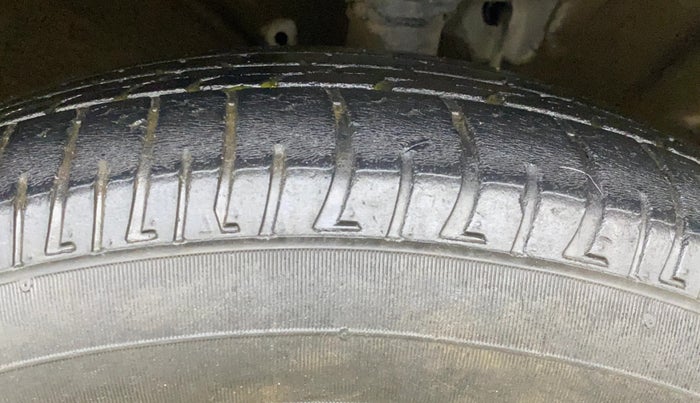 2017 Hyundai Creta SX PLUS 1.6 PETROL, Petrol, Manual, 71,372 km, Right Front Tyre Tread