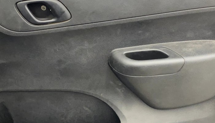 2019 Renault Kwid CLIMBER 1.0, Petrol, Manual, 56,299 km, Driver Side Door Panels Control