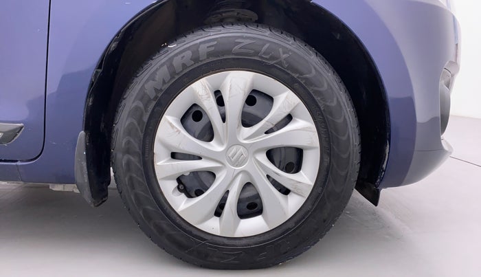 2021 Maruti Swift VXI D, Petrol, Manual, 82,896 km, Right Front Wheel
