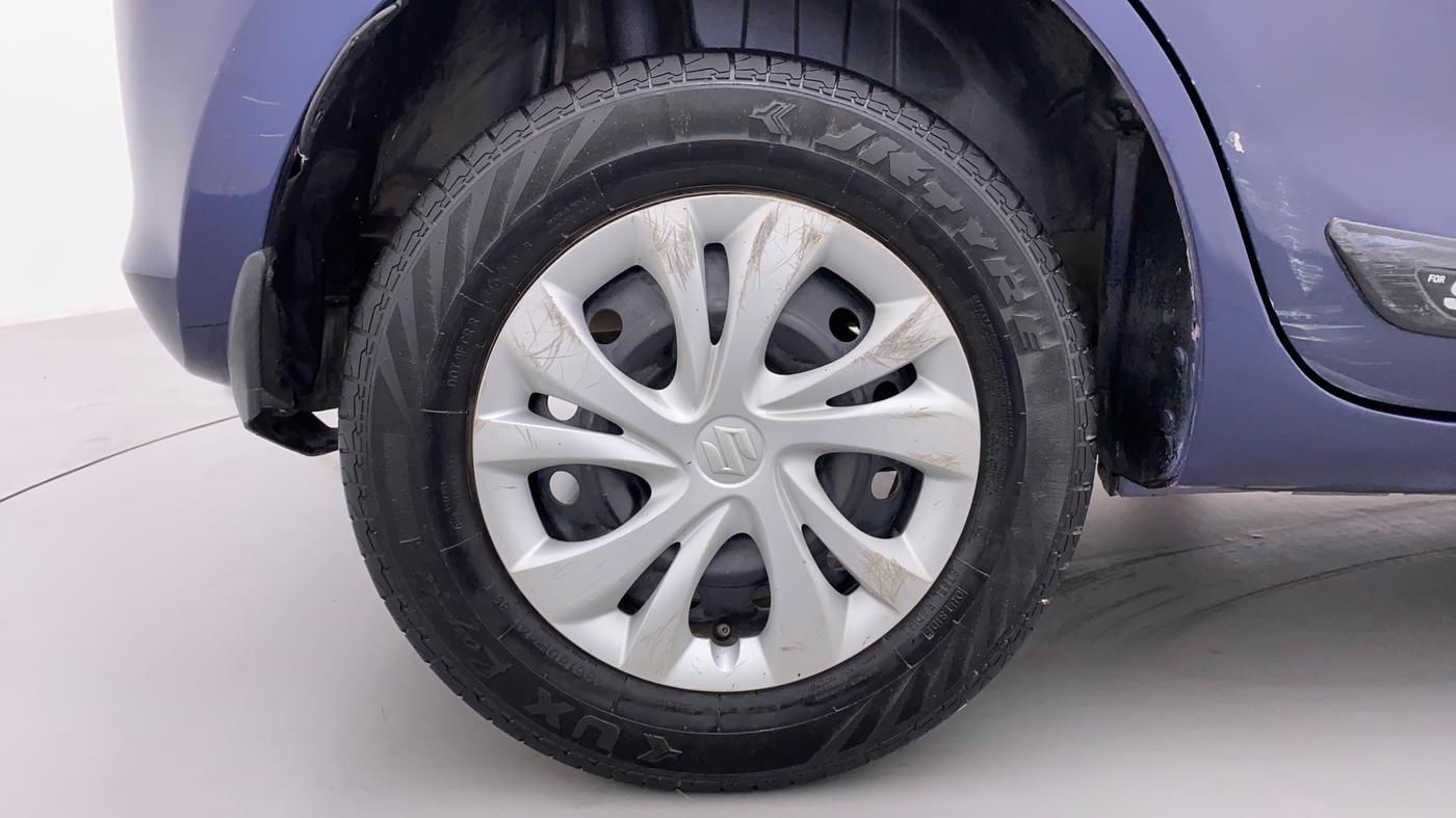 2021 Maruti Swift VXI D, Petrol, Manual, 82,896 km, Right Rear Wheel