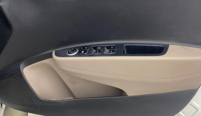 2013 Hyundai Grand i10 MAGNA 1.2 KAPPA VTVT, Petrol, Manual, 50,791 km, Driver Side Door Panels Control