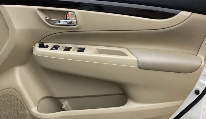 2017 Maruti Ciaz ZXI+ AT, Petrol, Automatic, 47,778 km, Driver Side Door Panels Control