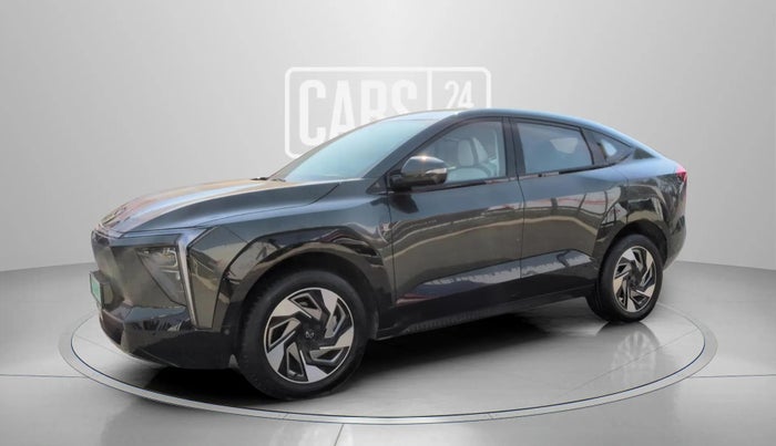 2025 Mahindra XEV 9e Pack Three B79 KWH, Electric, Automatic, 6,187 km, Left Front Diagonal