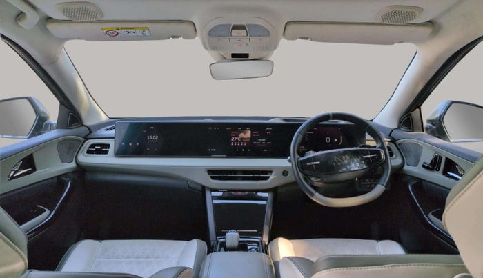 2025 Mahindra XEV 9e Pack Three B79 KWH, Electric, Automatic, 6,187 km, Dashboard