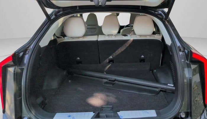 2025 Mahindra XEV 9e Pack Three B79 KWH, Electric, Automatic, 6,187 km, Boot Inside