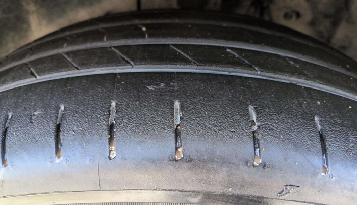 2025 Mahindra XEV 9e Pack Three B79 KWH, Electric, Automatic, 6,187 km, Right Rear Tyre Tread