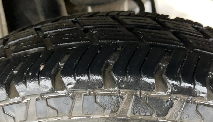 2017 Maruti Alto 800 LXI, Petrol, Manual, 35,960 km, Left Rear Tyre Tread