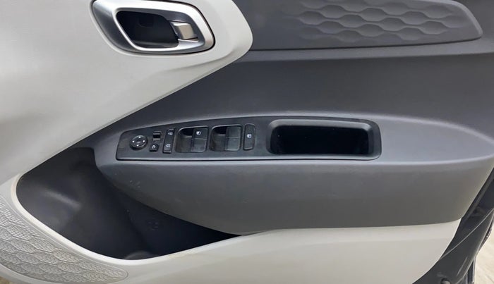 2020 Hyundai GRAND I10 NIOS SPORTZ 1.2 KAPPA VTVT, Petrol, Manual, 65,142 km, Driver Side Door Panels Control