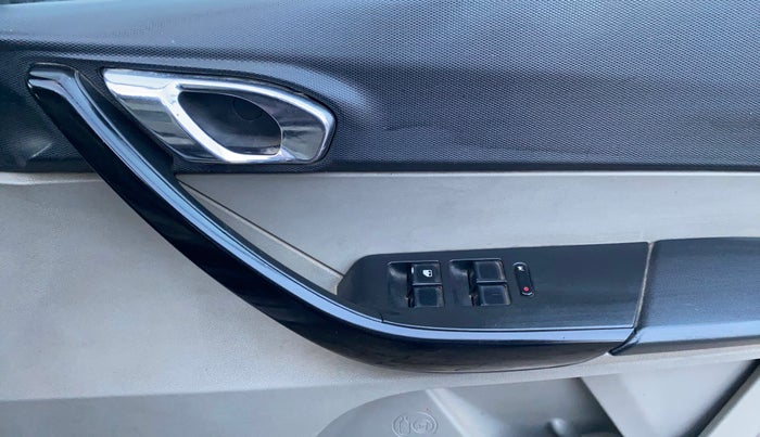 2019 Tata Tiago XZ PETROL, Petrol, Manual, 47,658 km, Driver Side Door Panels Control