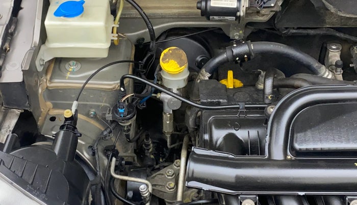 2017 Renault Kwid RXT 1.0 AMT, Petrol, Automatic, 44,636 km, Engine View - Right