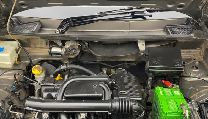 2017 Renault Kwid RXT 1.0 AMT, Petrol, Automatic, 44,636 km, Engine View