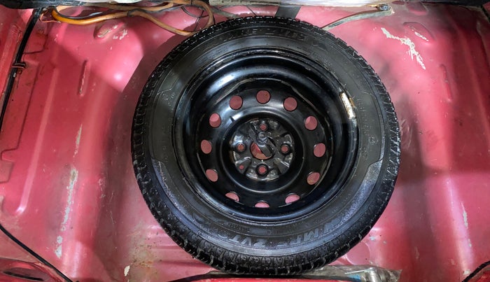 2018 Hyundai Eon MAGNA +, Petrol, Manual, 36,950 km, Spare Tyre