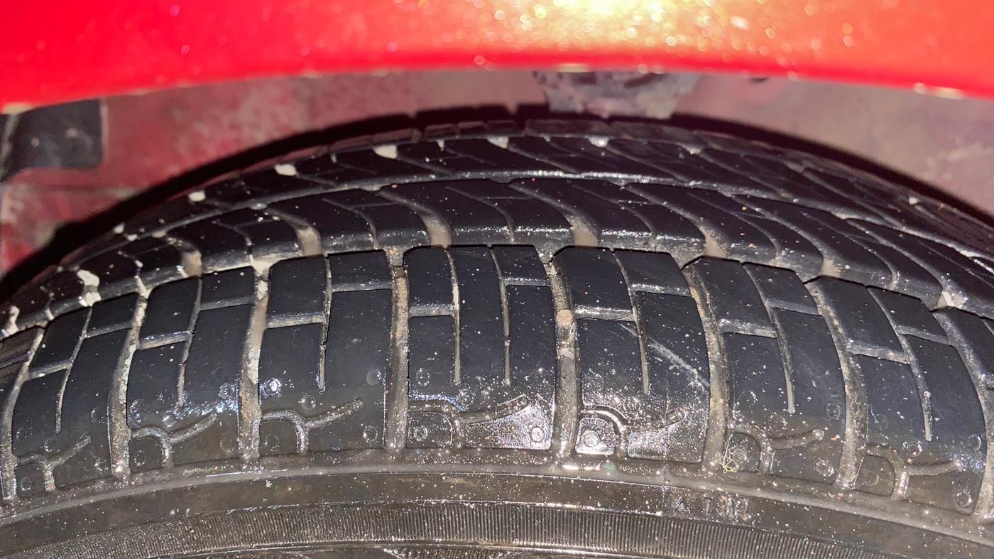 2018 Hyundai Eon MAGNA +, Petrol, Manual, 36,862 km, Left Front Tyre Tread