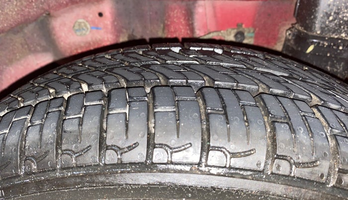 2018 Hyundai Eon MAGNA +, Petrol, Manual, 36,950 km, Left Rear Tyre Tread