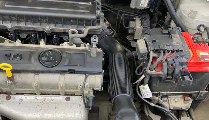 2014 Skoda Rapid AMBITION 1.6 MPI MT, Petrol, Manual, 39,036 km, Engine View - Left