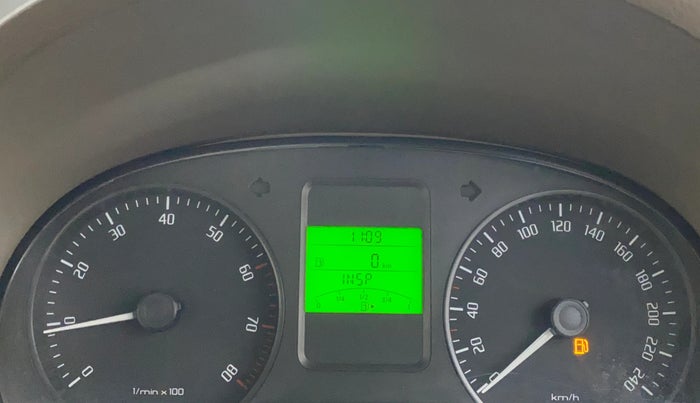 2014 Skoda Rapid AMBITION 1.6 MPI MT, Petrol, Manual, 39,036 km, Odometer Image