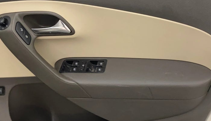 2014 Volkswagen Vento HIGHLINE PETROL AT, Petrol, Automatic, 31,816 km, Driver Side Door Panels Control