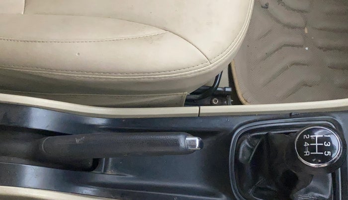 2016 Maruti Ciaz VXI, Petrol, Manual, 78,023 km, Gear Lever