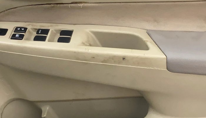 2016 Maruti Ciaz VXI, Petrol, Manual, 78,023 km, Driver Side Door Panels Control