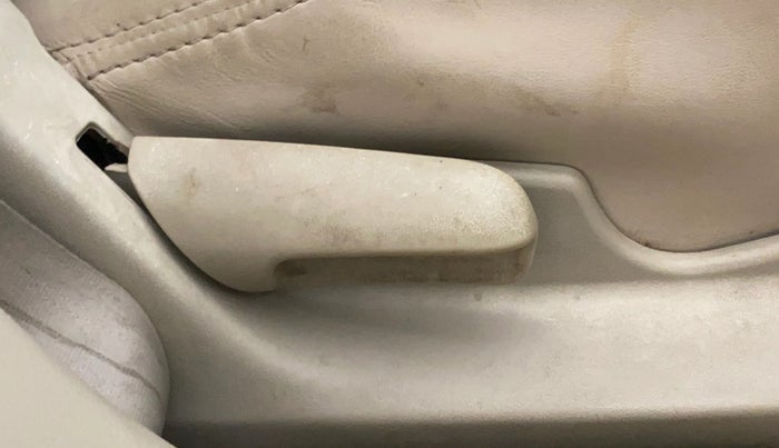 2016 Maruti Ciaz VXI, Petrol, Manual, 78,023 km, Driver Side Adjustment Panel