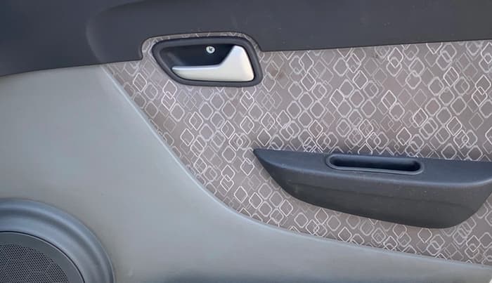 2017 Maruti Alto 800 LXI, Petrol, Manual, 40,200 km, Driver Side Door Panels Control