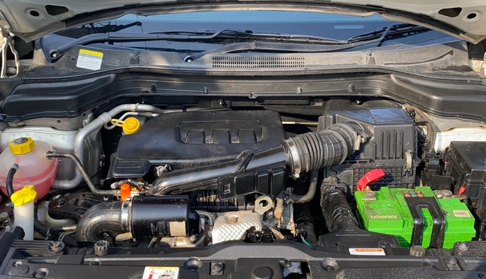 2019 Mahindra XUV300 W8 (O) 1.2 PETROL, Petrol, Manual, 66,047 km, Engine View