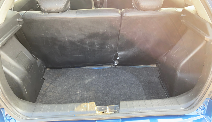 2016 Maruti Baleno DELTA PETROL 1.2, Petrol, Manual, 60,277 km, Boot Inside