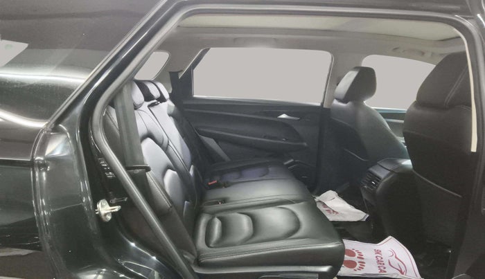 2019 MG HECTOR SHARP 1.5 DCT PETROL, Petrol, Automatic, 1,15,634 km, Right Side Rear Door Cabin