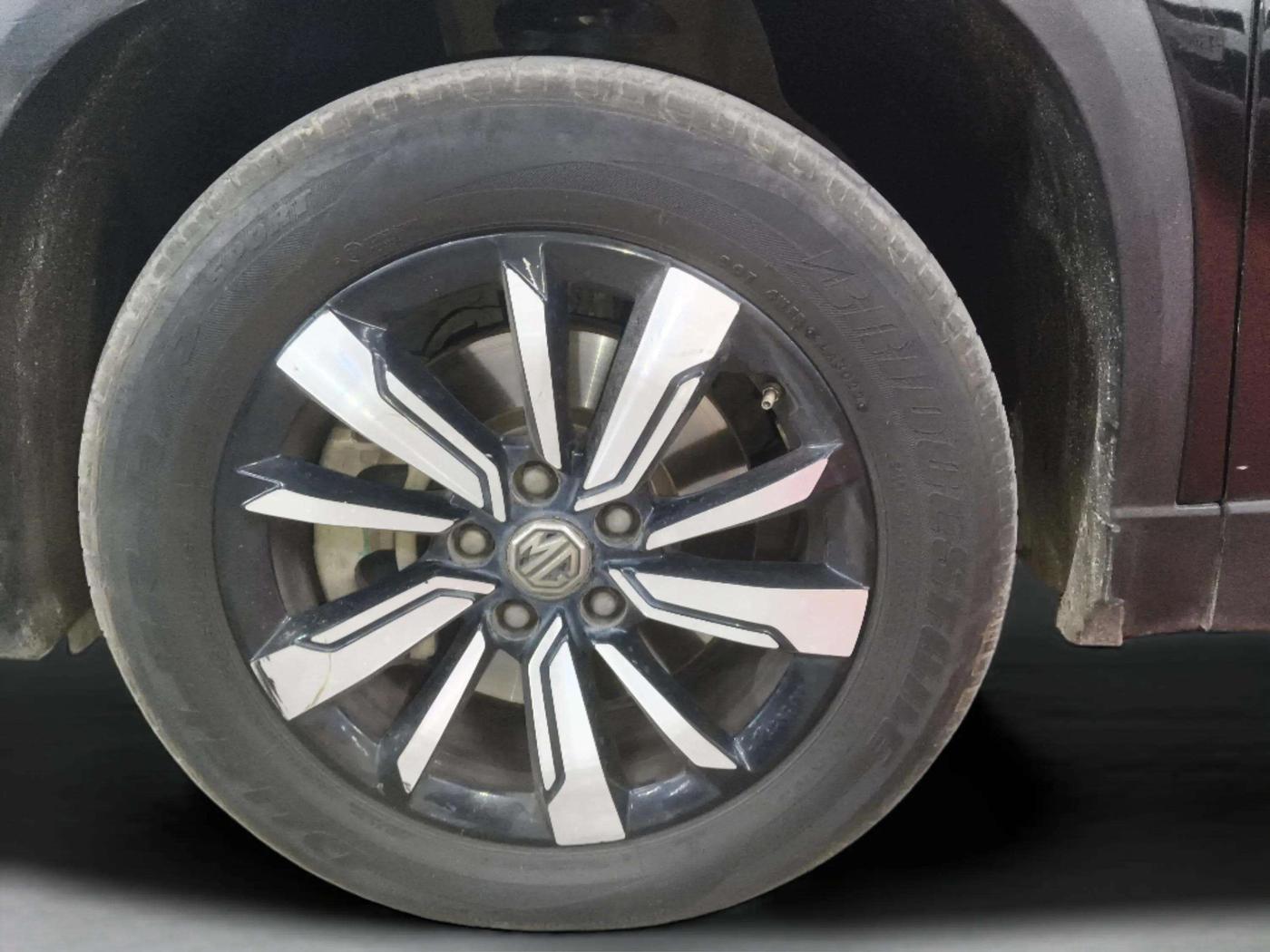 2019 MG HECTOR SHARP 1.5 DCT PETROL, Petrol, Automatic, 1,15,634 km, Left Front Wheel