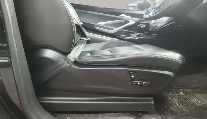 2019 MG HECTOR SHARP 1.5 DCT PETROL, Petrol, Automatic, 1,15,634 km, Driver Side Adjustment Panel