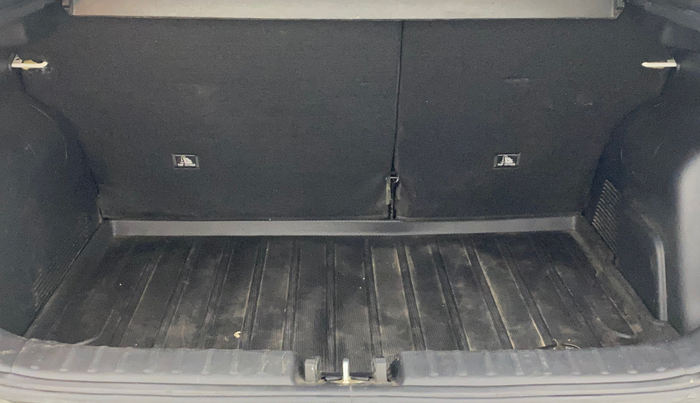 2025 KIA SONET HTX 1.5 AT, Diesel, Automatic, 27,399 km, Boot Inside