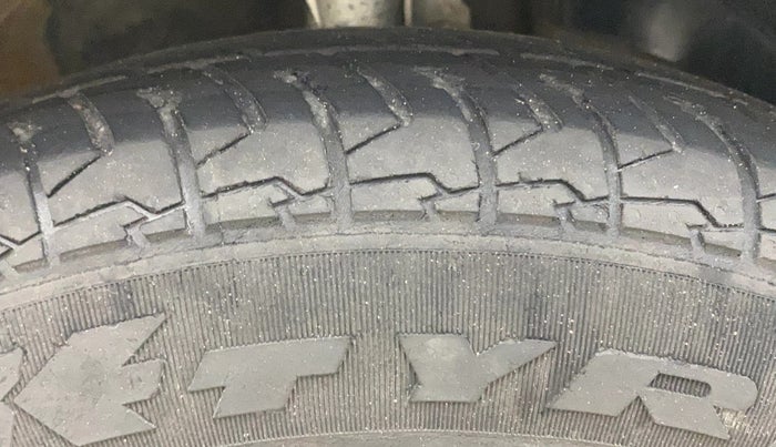 2021 Maruti Dzire VXI, Petrol, Manual, 1,03,849 km, Right Front Tyre Tread