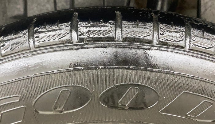 2021 Maruti Dzire VXI, Petrol, Manual, 1,03,849 km, Left Rear Tyre Tread