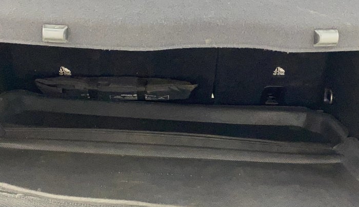 2018 Jeep Compass LIMITED 1.4 PETROL AT, Petrol, Automatic, 42,428 km, Boot Inside