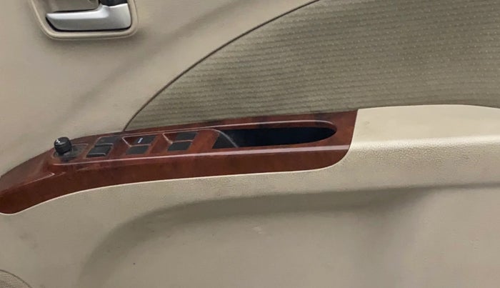 2018 Maruti Celerio ZXI AMT (O), Petrol, Automatic, 58,748 km, Driver Side Door Panels Control