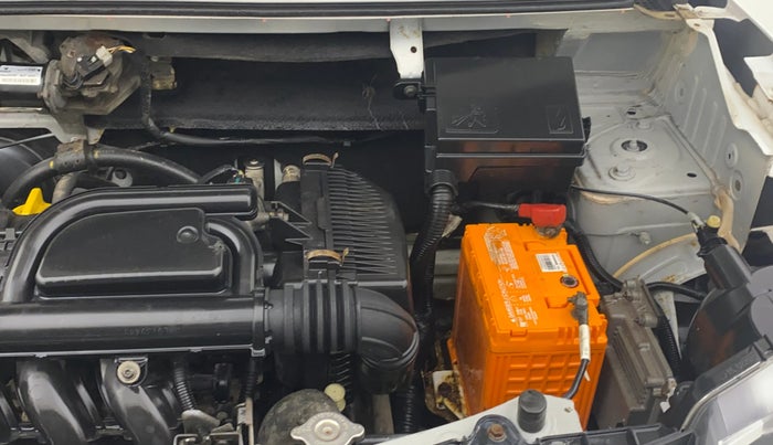 2017 Renault Kwid RXT 1.0 AMT (O), Petrol, Automatic, 20,728 km, Engine View - Left