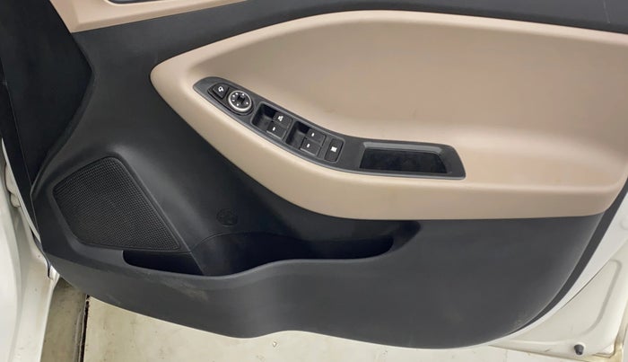 2016 Hyundai Elite i20 ASTA 1.2 (O), Petrol, Manual, 57,144 km, Driver Side Door Panels Control