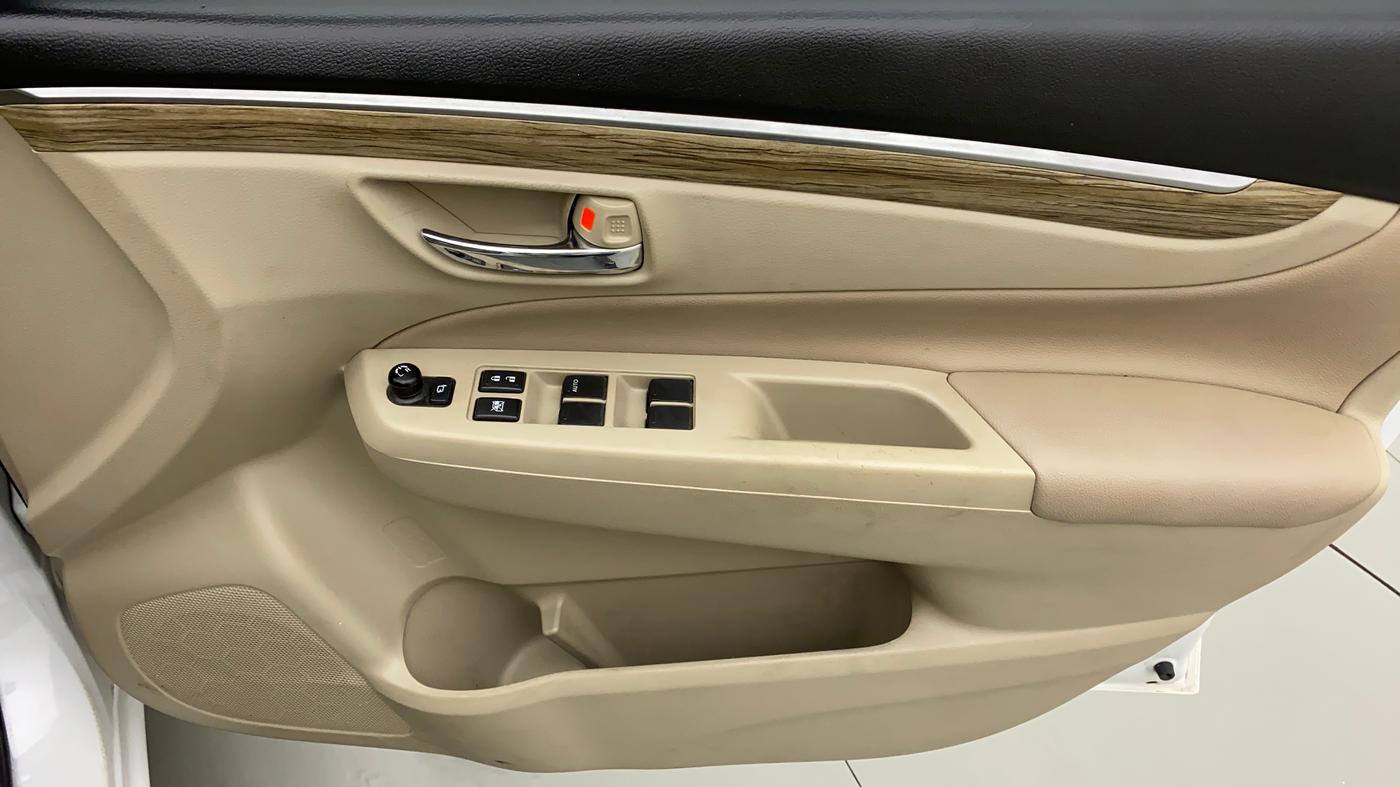 2021 Maruti Ciaz ALPHA 1.5 SHVS PETROL, Petrol, Manual, 16,877 km, Driver Side Door Panels Control