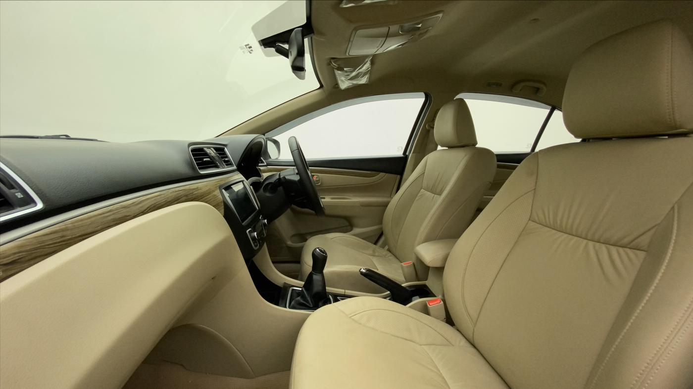2021 Maruti Ciaz ALPHA 1.5 SHVS PETROL, Petrol, Manual, 16,877 km, Right Side Front Door Cabin