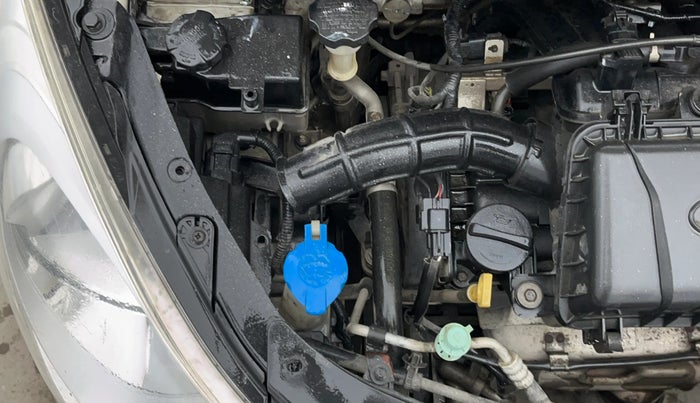 2015 Hyundai i10 SPORTZ 1.1, Petrol, Manual, 75,400 km, Engine View - Right