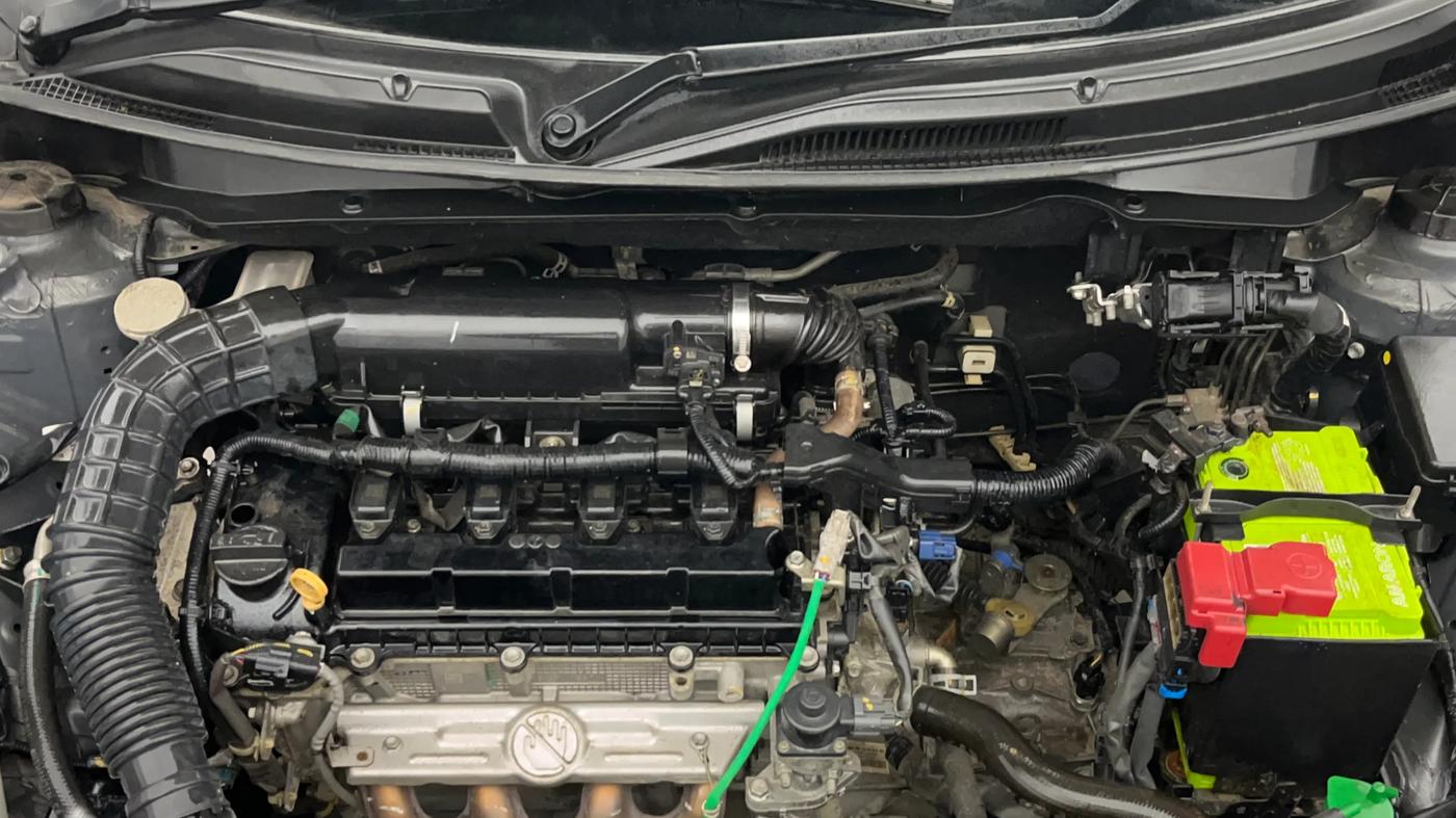 2021 Maruti Dzire VXI, Petrol, Manual, 30,819 km, Engine View