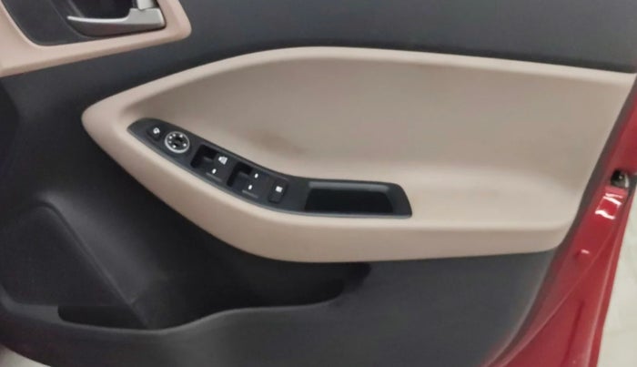 2018 Hyundai Elite i20 ASTA 1.2  CVT, Petrol, Automatic, 47,233 km, Driver Side Door Panels Control