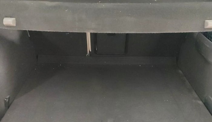 2020 Skoda Karoq STYLE 1.5 TSI AT, Petrol, Automatic, 77,141 km, Boot Inside