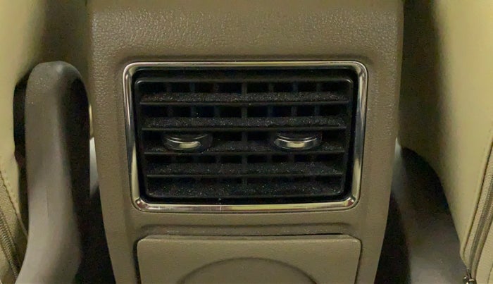 2014 Skoda Rapid ELEGANCE 1.6 MPI AT, Petrol, Automatic, 29,022 km, Rear AC Vents