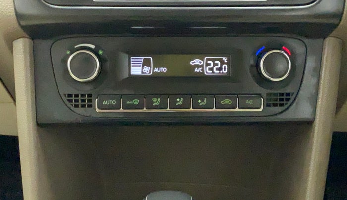 2014 Skoda Rapid ELEGANCE 1.6 MPI AT, Petrol, Automatic, 29,022 km, Automatic Climate Control