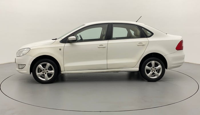 2014 Skoda Rapid ELEGANCE 1.6 MPI AT, Petrol, Automatic, 29,022 km, Left Side