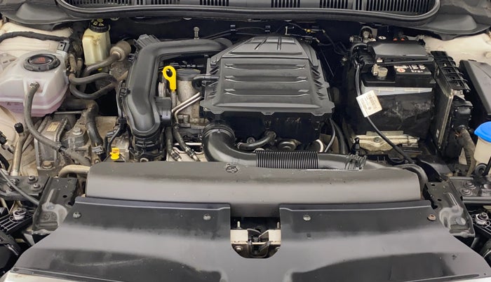 2022 Skoda SLAVIA STYLE 1.0L TSI MT, Petrol, Manual, 68,593 km, Engine View