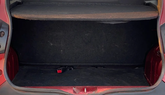 2019 Renault Kwid RXT 1.0 AMT (O), Petrol, Automatic, 95,870 km, Boot Inside